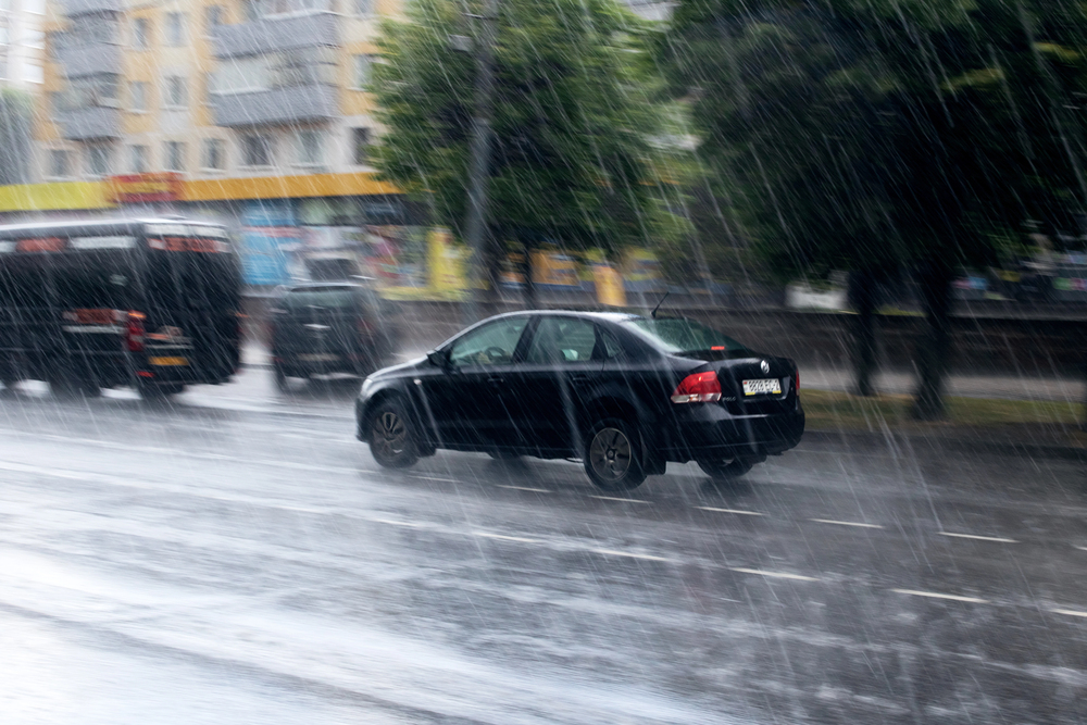 alamo-arrendamiento-autos-lluvia-empresas